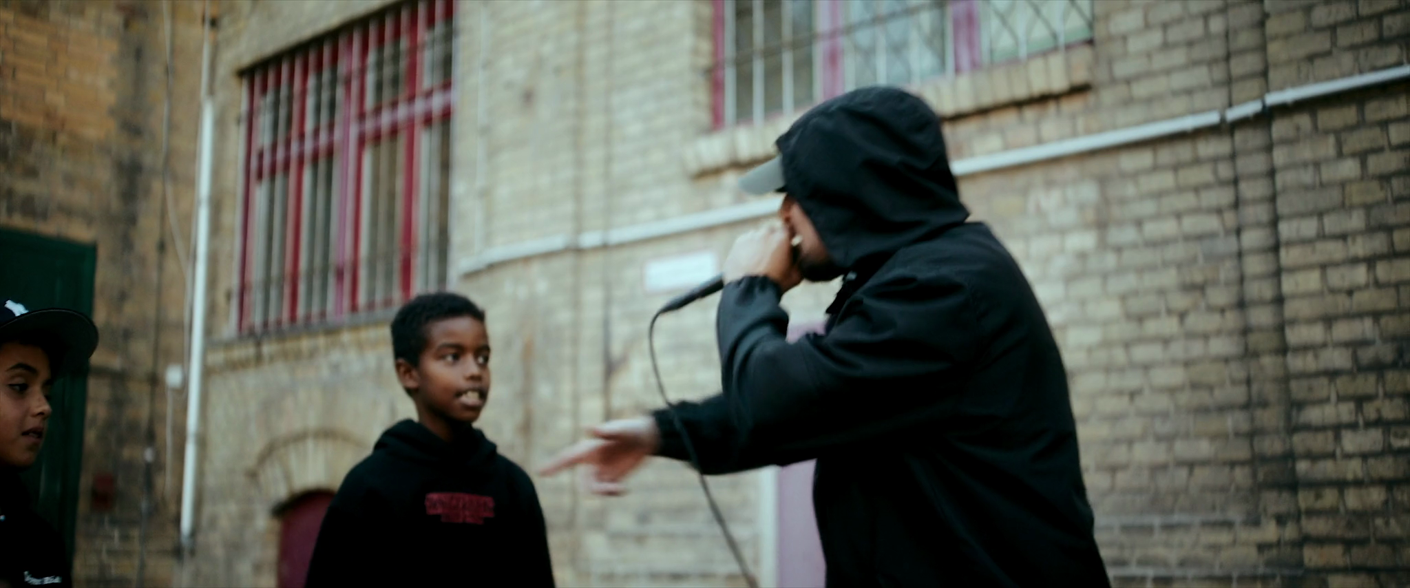 Kool Savas ft. Elá – Was du nicht siehst